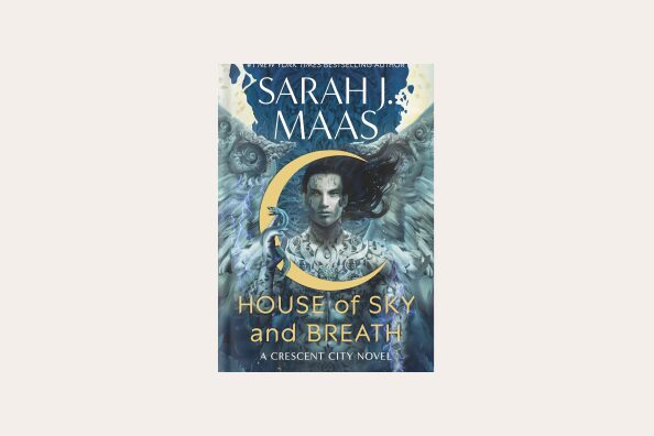 25% off Sarah J Maas Books